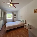 Apartament Linda Palit